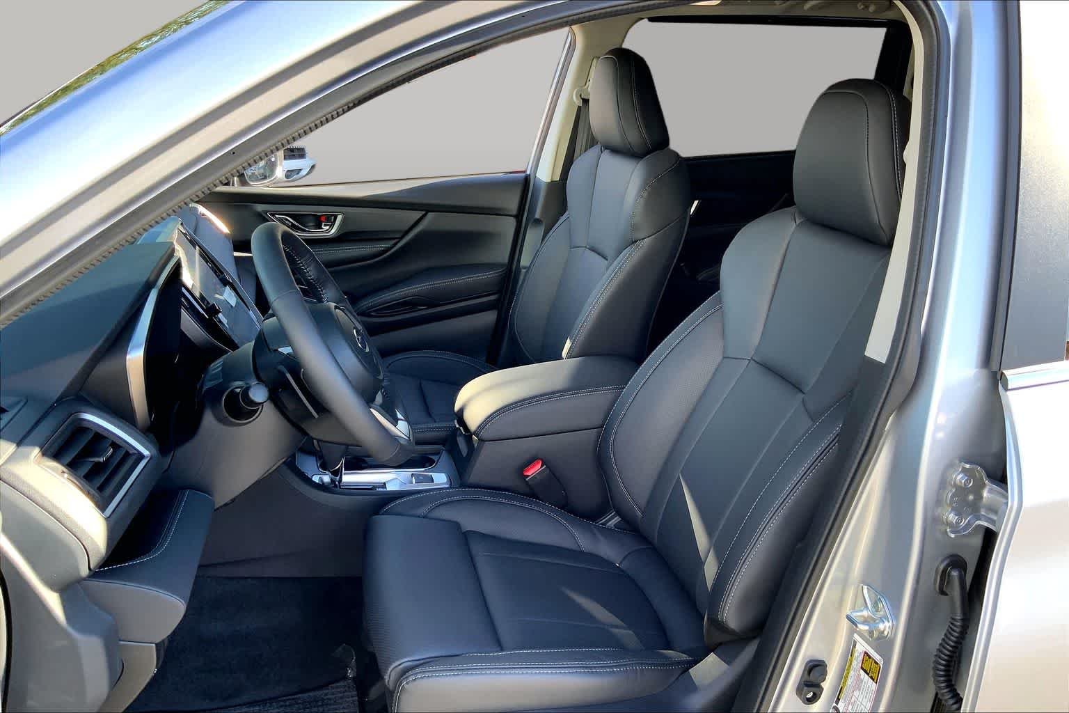 2026 Subaru Ascent Limited - Photo 9