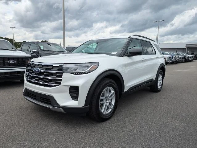 New 2026 Star White Metallic Tri-Coat Ford Active image 41