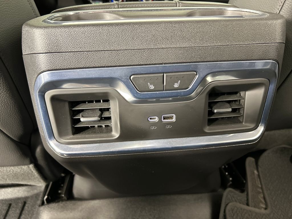 Used 2022 Black GMC Denali image 19