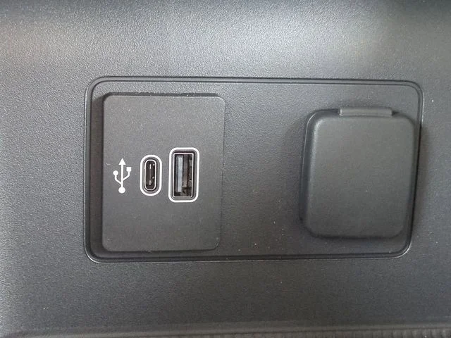 New 2026 Agate Black Metallic Ford Active 100A image 22