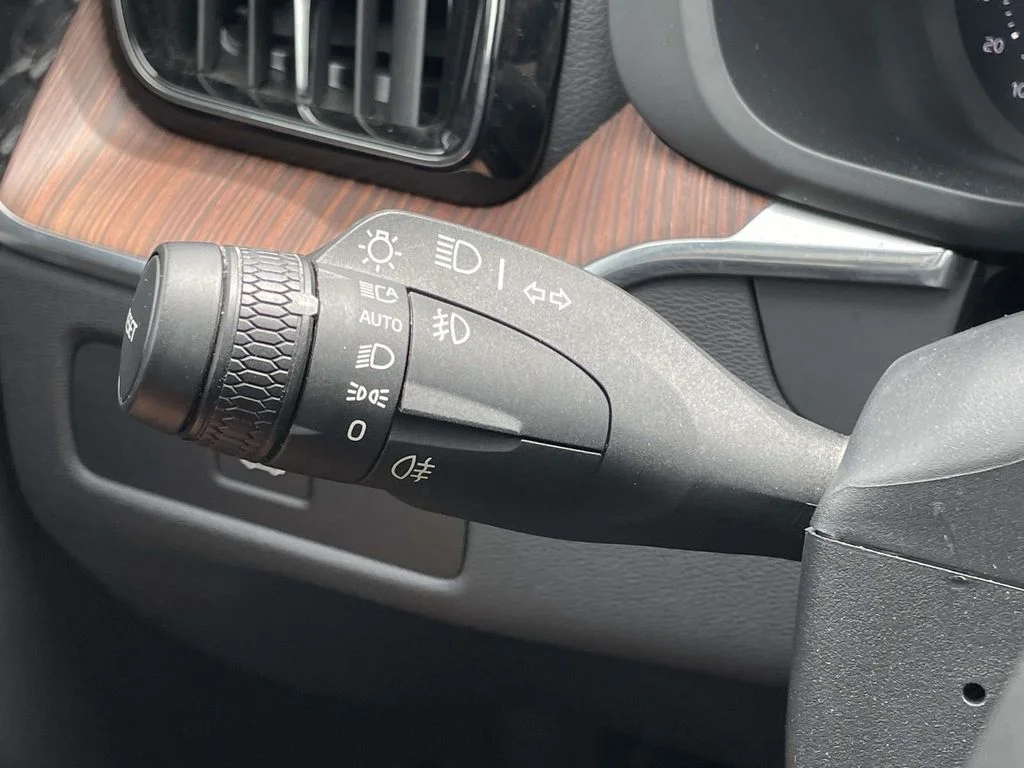 Certified Used 2023 Onyx Black Volvo Ultimate image 12