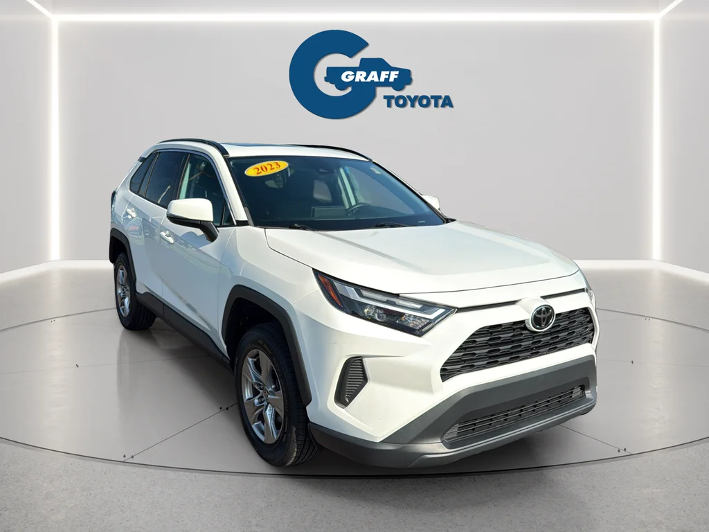 Used 2023 White Toyota XLE image 5