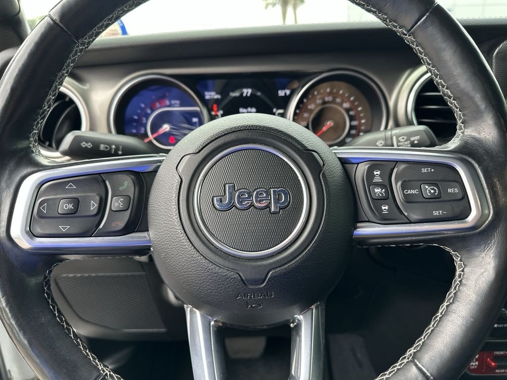 Used 2021 White Jeep Unlimited Rubicon image 21