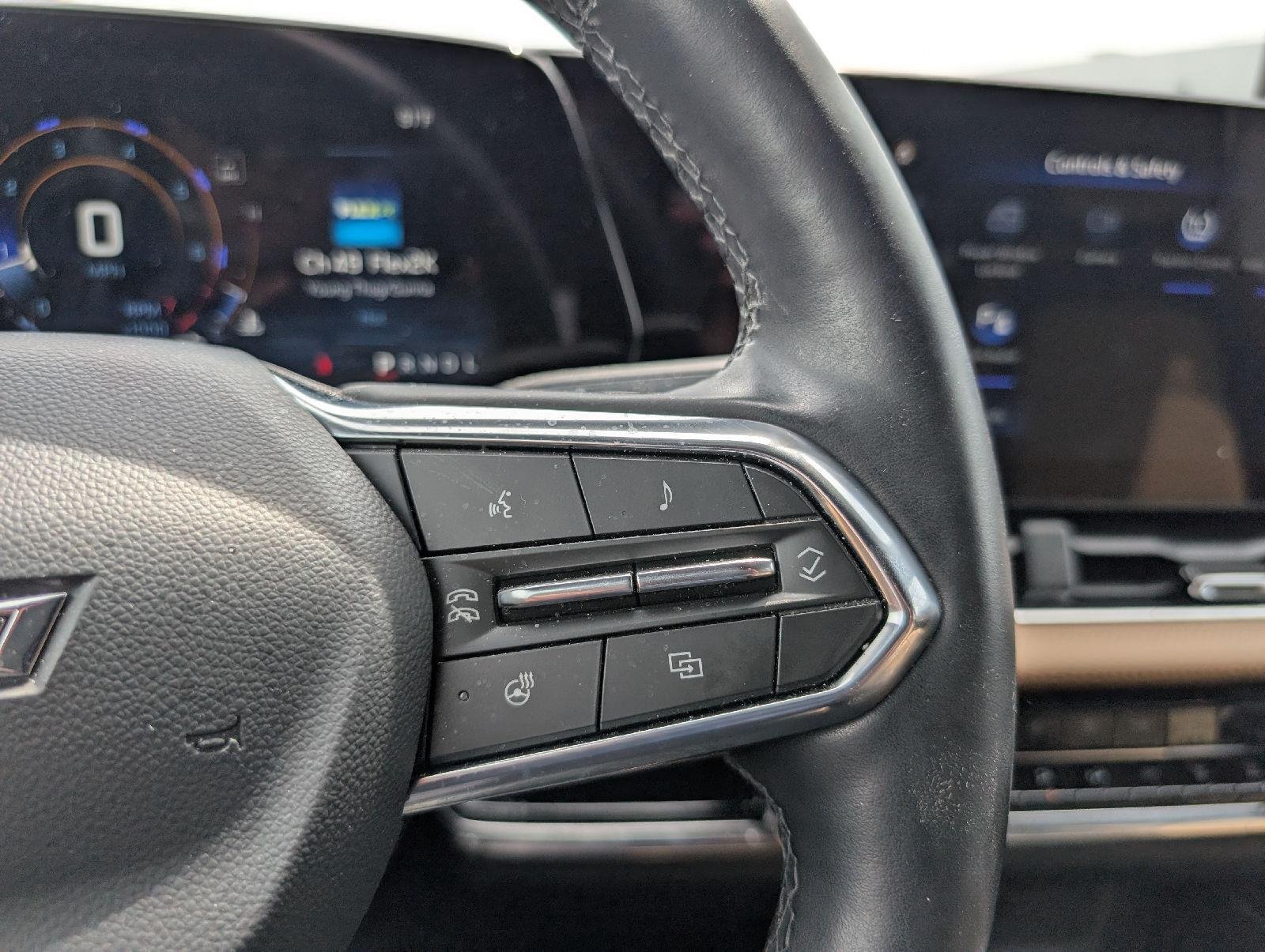 Used 2025 Reef Blue Metallic Chevrolet ACTIV image 13