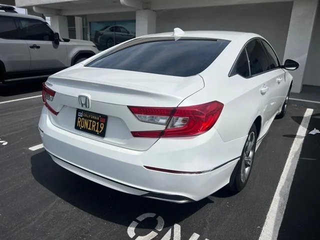 Used 2018 Platinum White Pearl Honda EX-L image 11