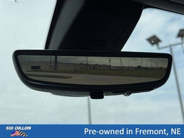 Used 2020 White Frost Tricoat GMC Denali image 16