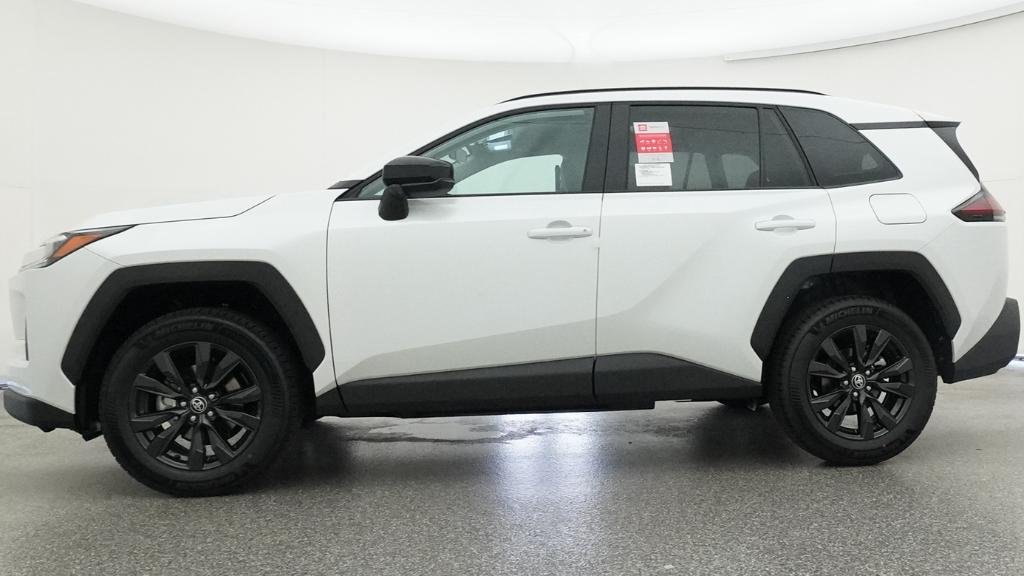 New 2026 Wind Chill Pearl Toyota XLE Premium image 22