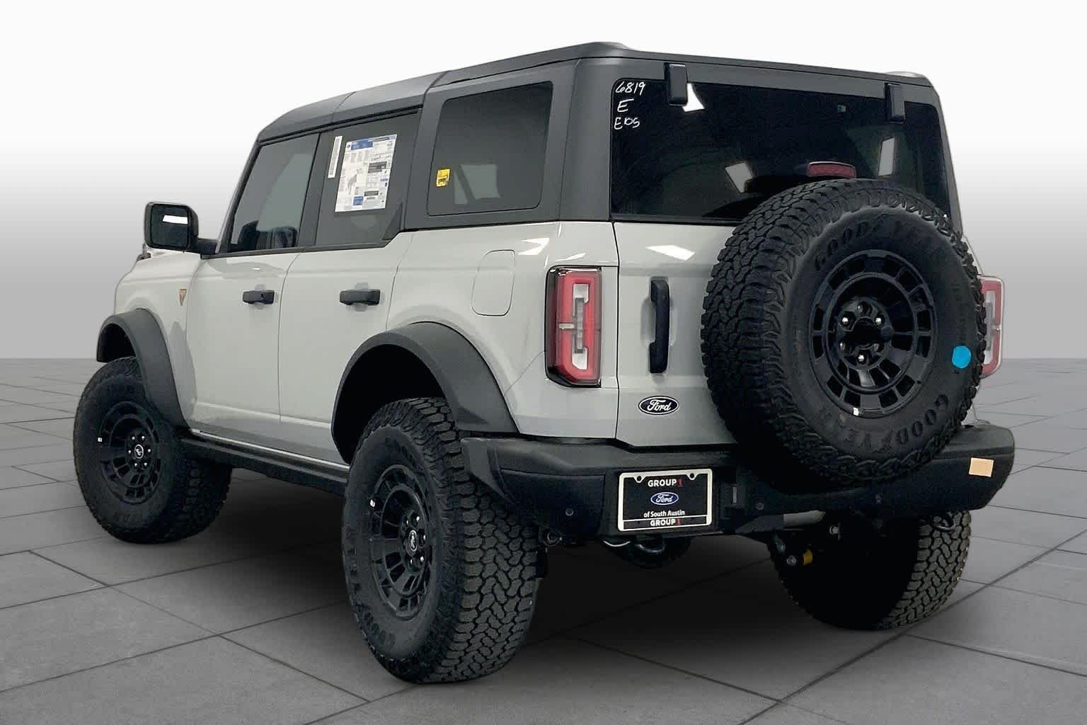New 2026 Avalanche Gray Ford Badlands® image 11