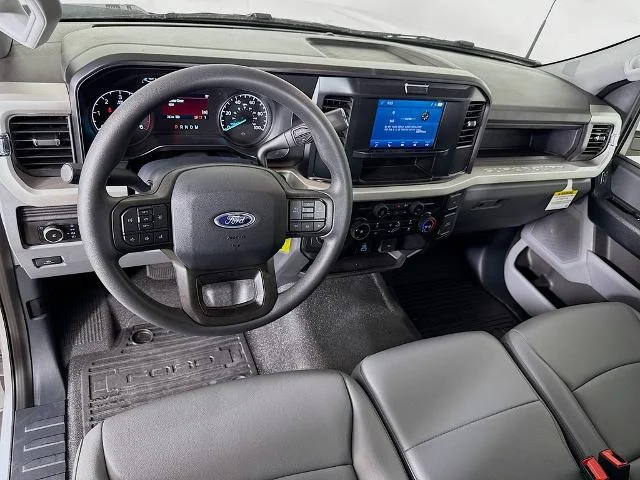 New 2025 Oxford White Ford F-450® XL image 46