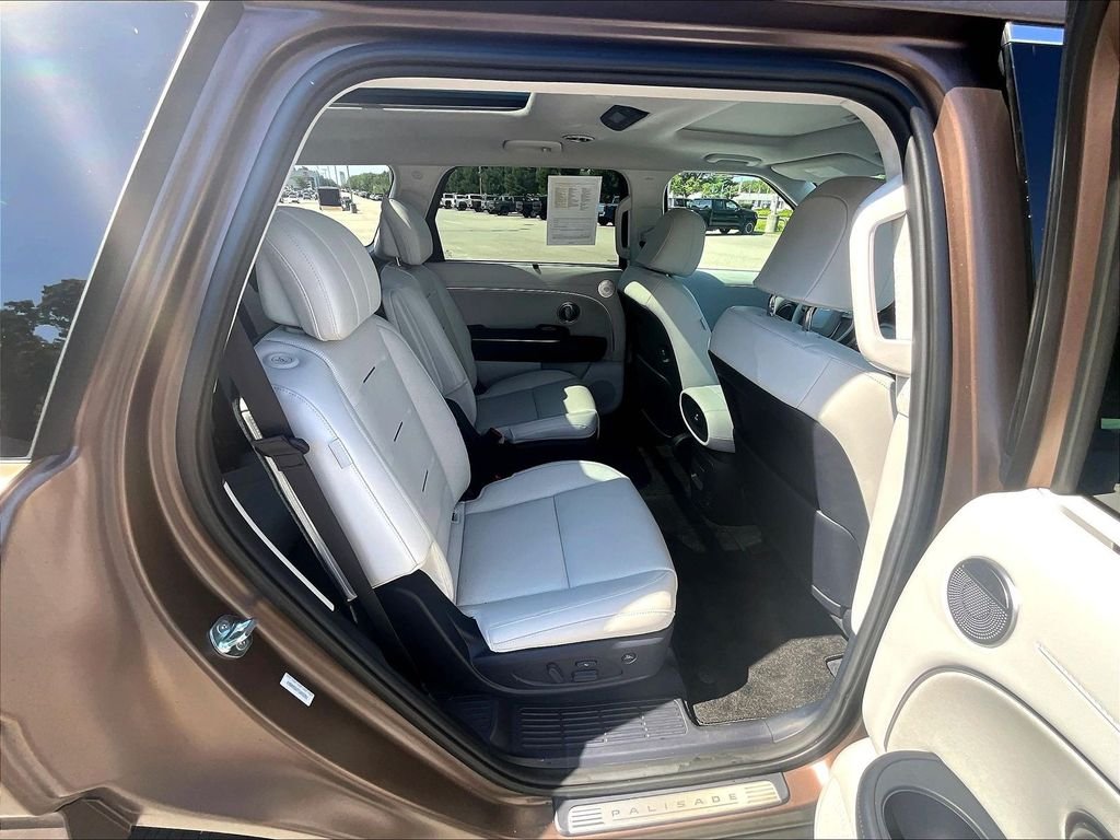 Used 2026 Brown Hyundai Calligraphy image 16