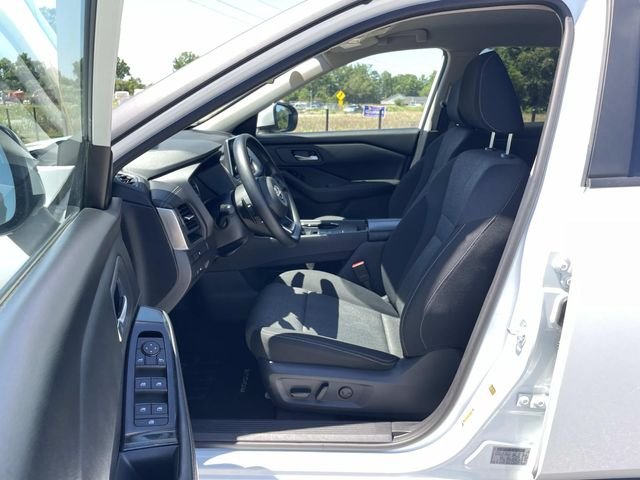 Used 2024 White Nissan SV image 14