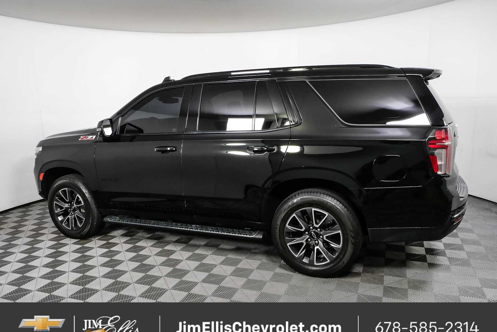 Certified Used 2023 Black Chevrolet Z71 image 30