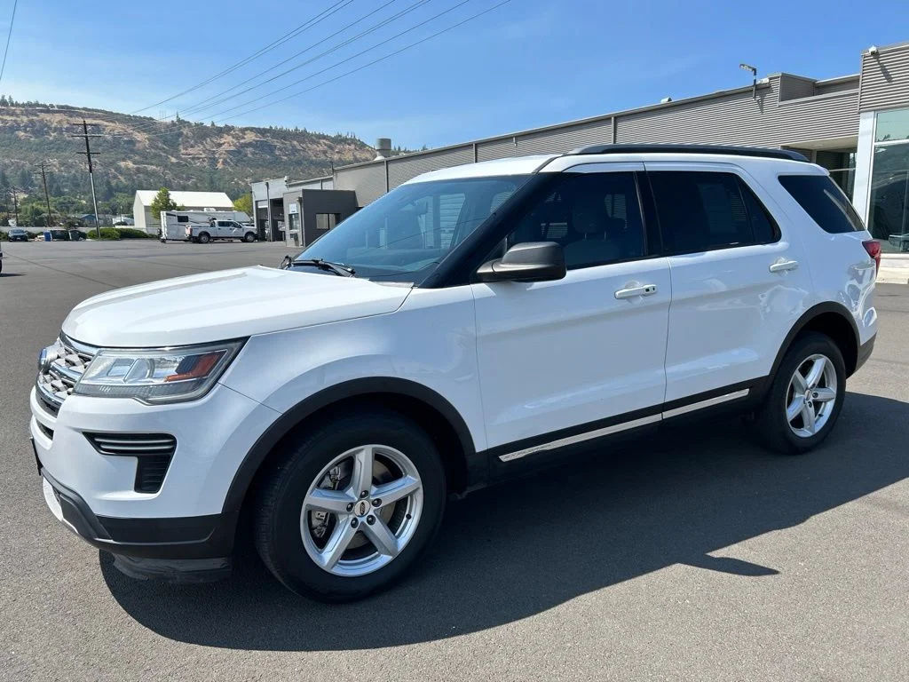 Used 2018 Oxford White Ford XLT image 12