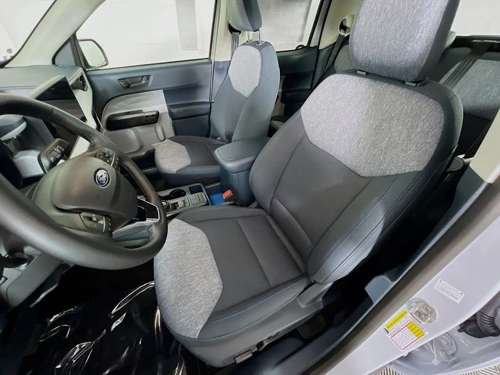 New 2026 Space White Metallic Ford XLT image 25