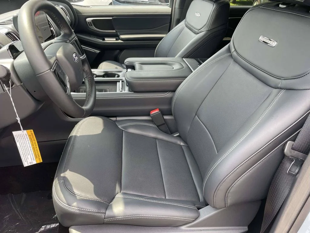 New 2027 Glacier Gray Metallic Tri-Coat Ford Platinum image 13