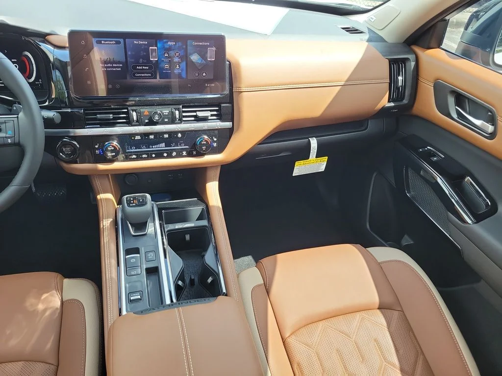 New 2026 White Nissan Platinum image 18