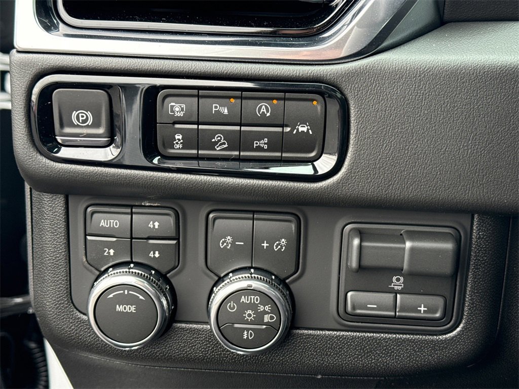 2026 GMC YUKON XL - Image 18