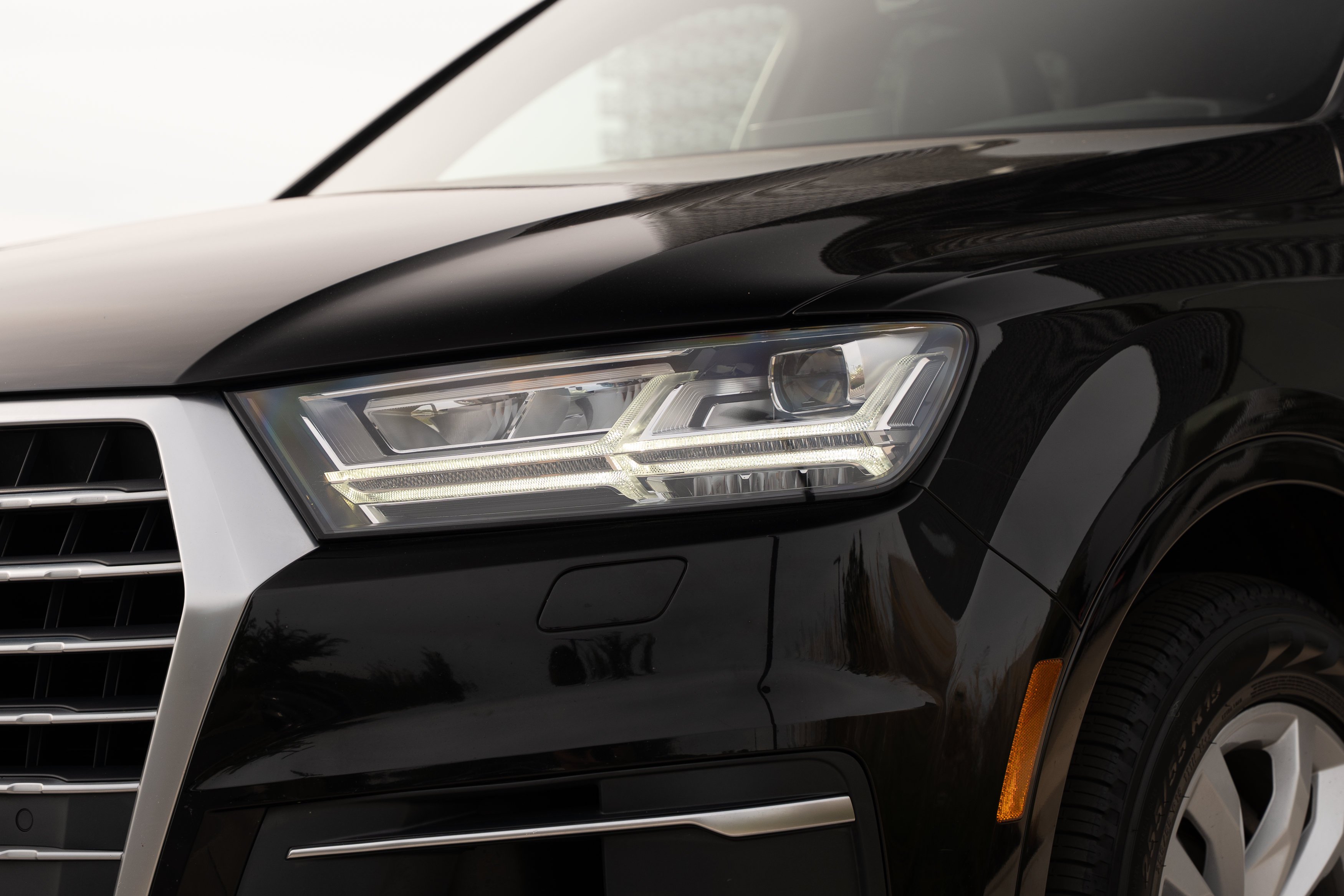 Used 2019 Night Black Audi Premium Plus image 34