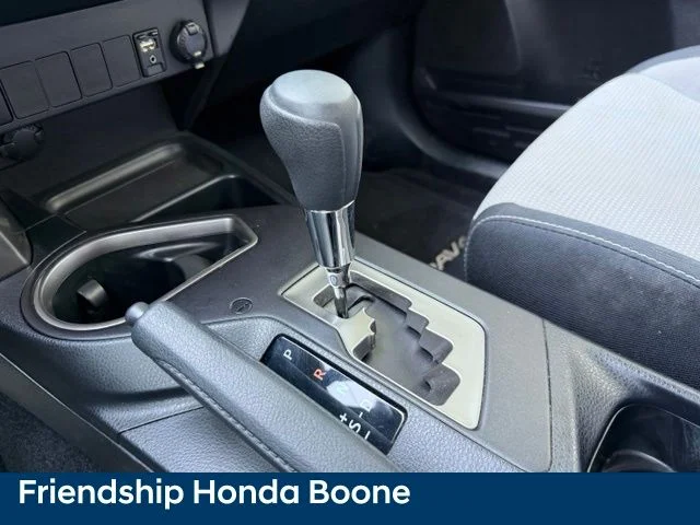 Used 2018 Gray Toyota XLE image 30