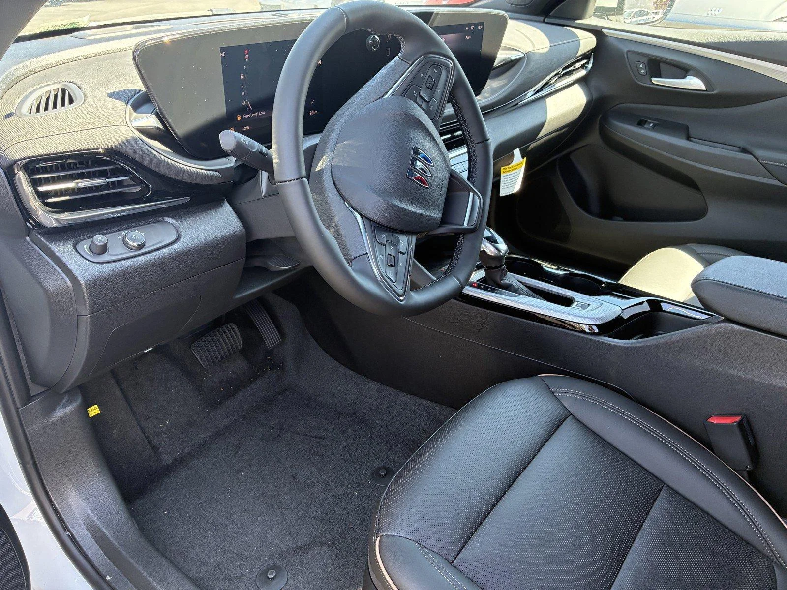 New 2026 White Frost Tricoat Buick Avenir image 19