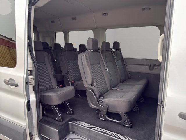 Used 2022 White Ford XLT image 25