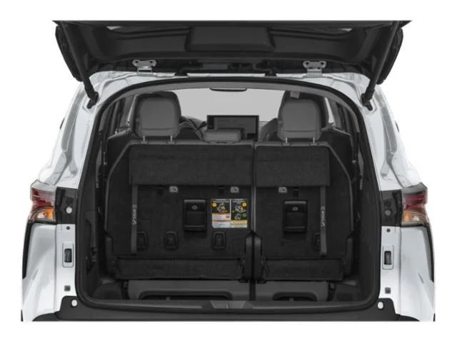 New 2026 Wind Chill Pearl Toyota XLE image 6