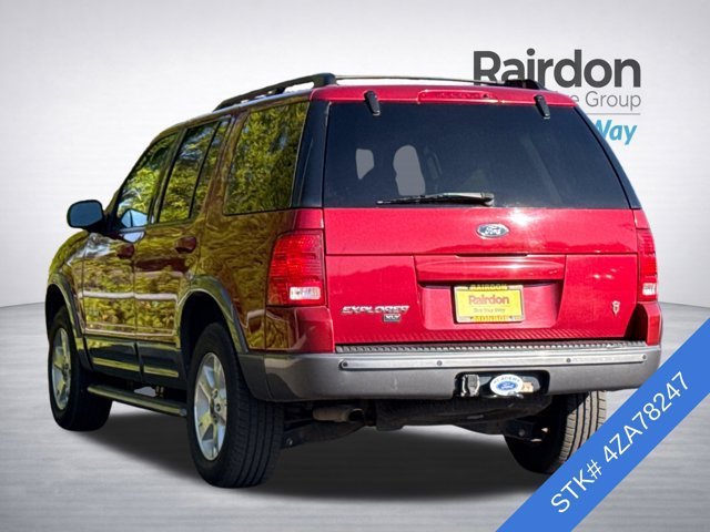 Used 2004 Red Fire Clearcoat Metallic Ford XLT image 4