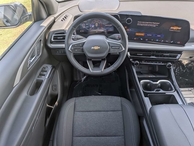 New 2027 Sterling Gray Metallic Chevrolet LT image 17