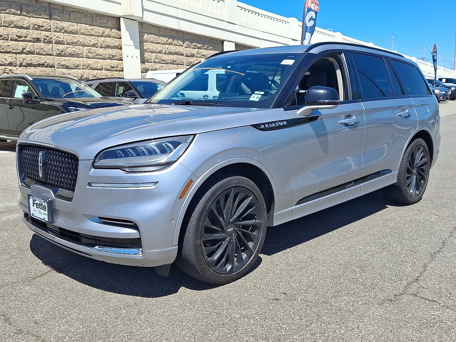 2023 Lincoln Aviator Reserve AWD's photo