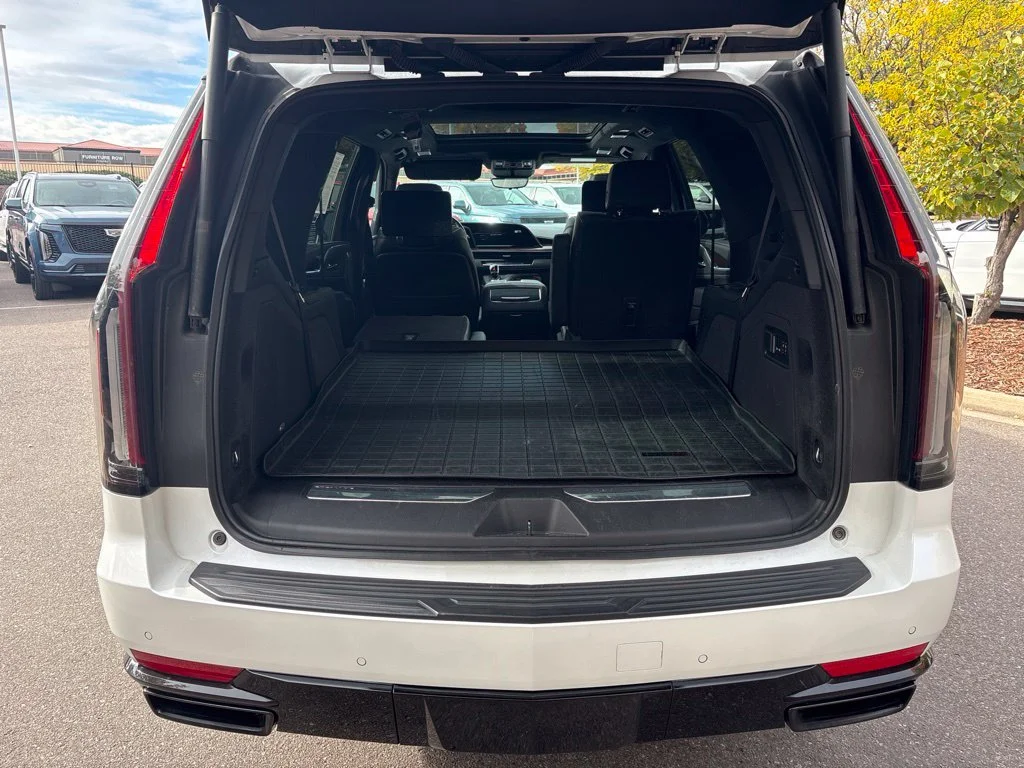 Used 2022 Crystal White Cadillac Sport Platinum image 22