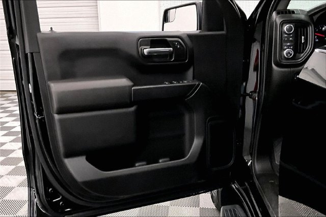 Used 2026 Onyx Black GMC Pro image 19