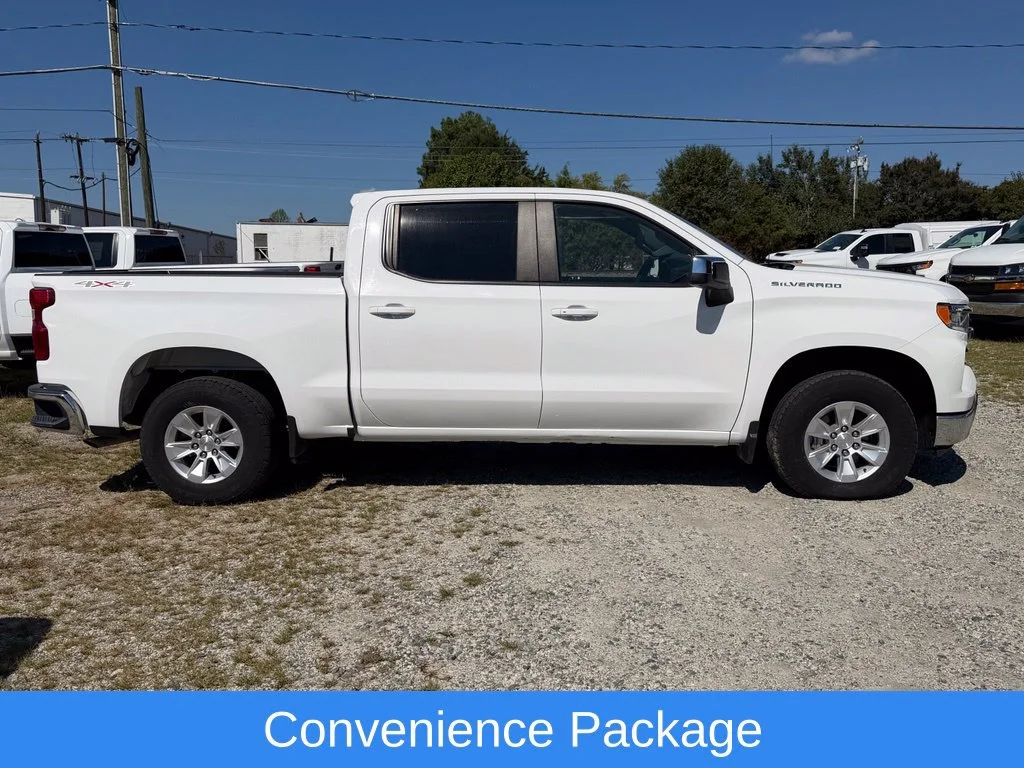 Used 2023 SUMMIT WHITE Chevrolet LT image 10