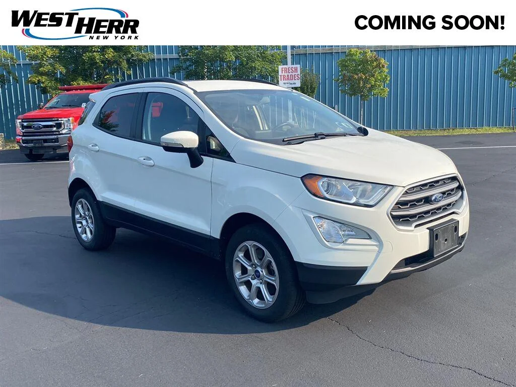 Used 2020 Diamond White Ford SE image 1
