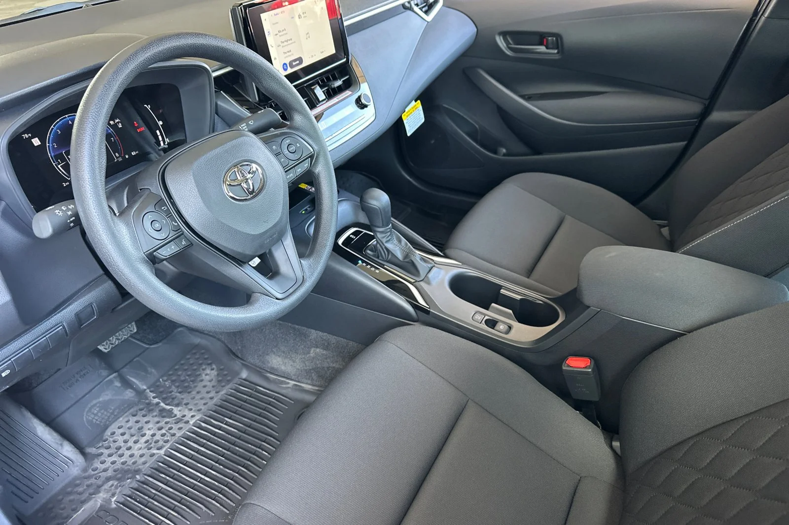 New 2027 Ice Cap Toyota LE image 10