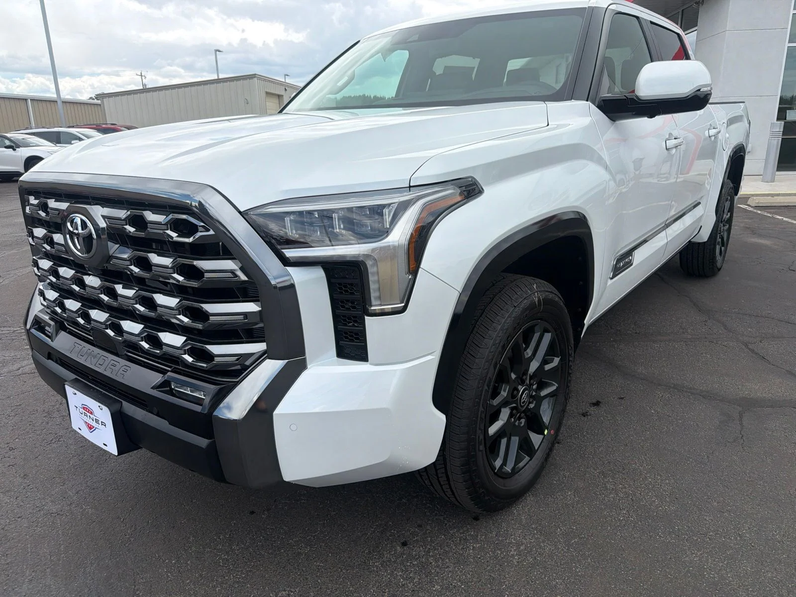 New 2026 Wind Chill Pearl Toyota Platinum image 3