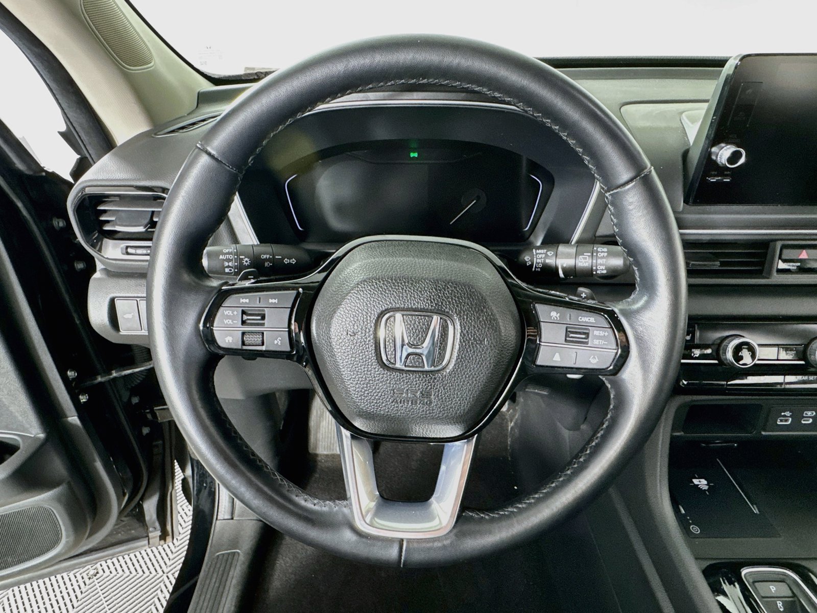 Certified Used 2024 Crystal Black Pearl Honda AWD EX-L image 34