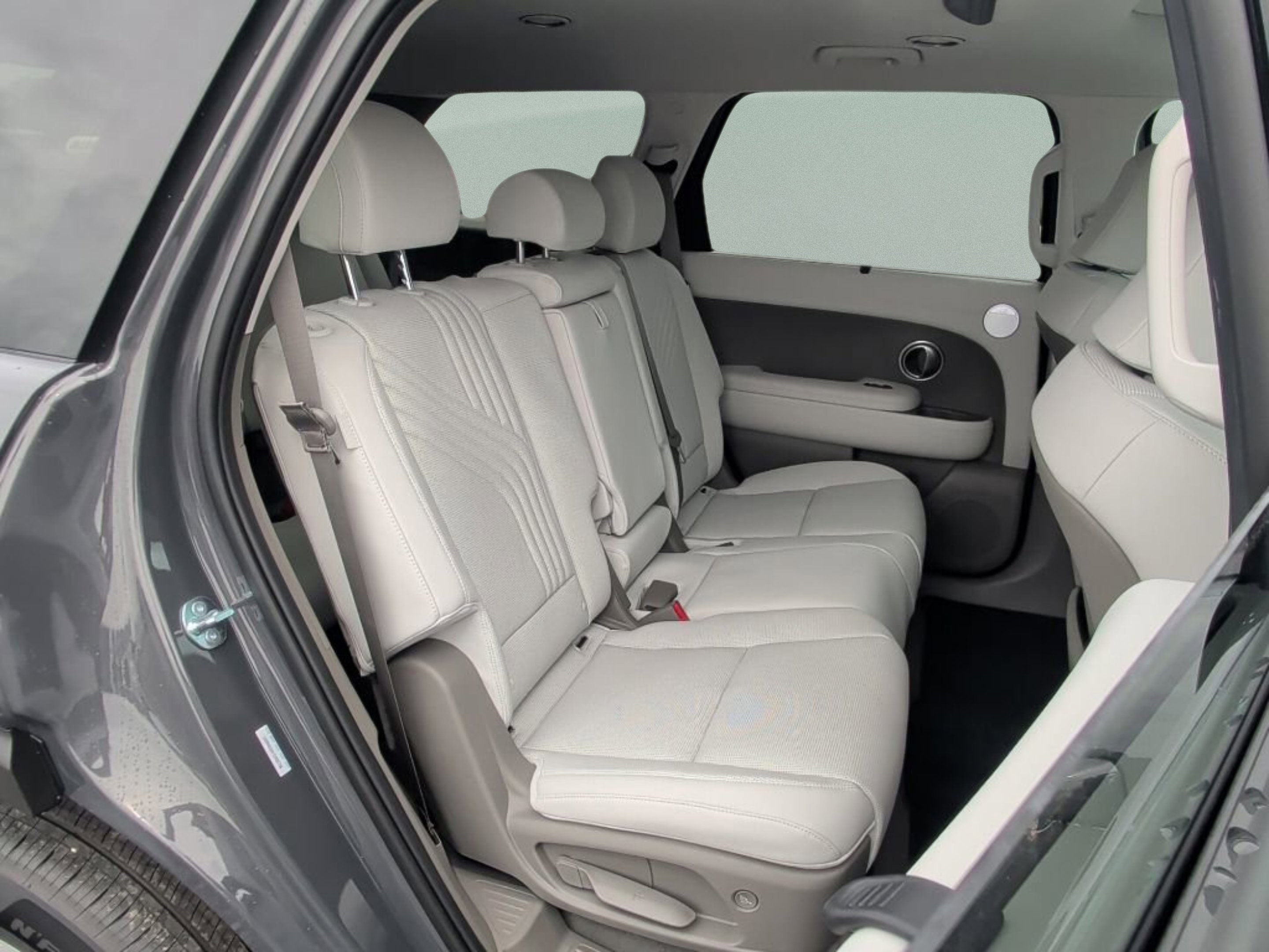 New 2026 Ecotronic Gray Pearl Hyundai Blue SEL Premium 8P image 41