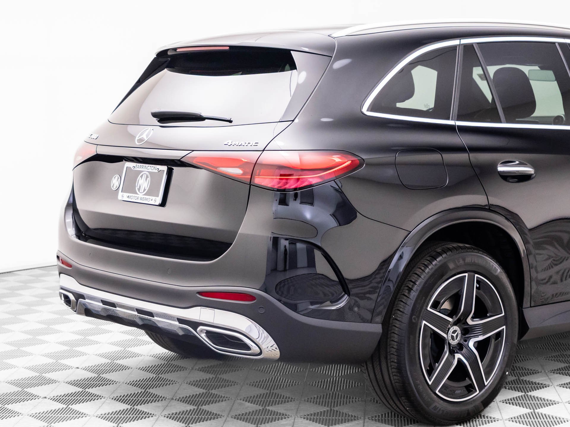New 2026 Black Mercedes-Benz GLC 300 image 84