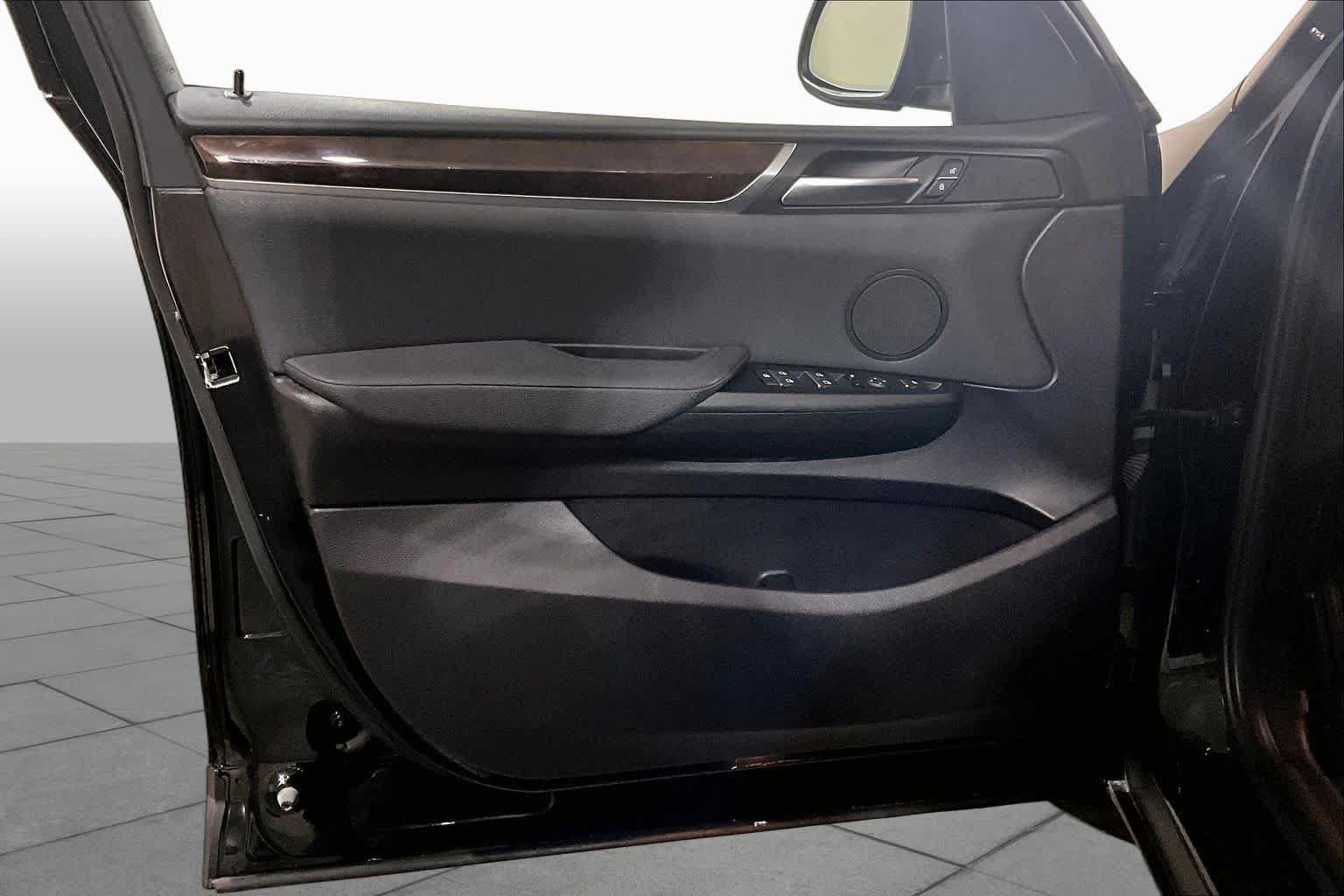 Used 2017 BLACK BMW xDrive28i image 21