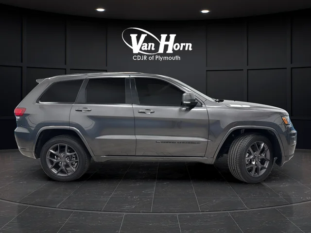 Used 2021 Crystal Metallic Jeep Limited image 8