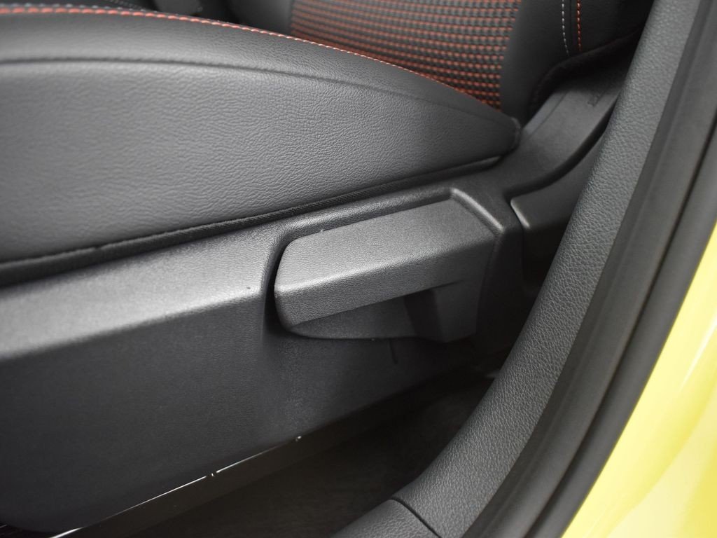 2025 Nissan Kicks SR AWD - Photo 29