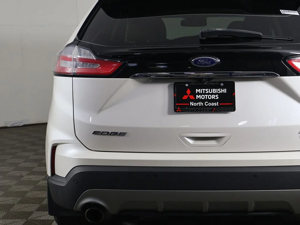Used 2019 White Ford SEL image 14