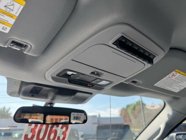 New 2026 Oxford White Ford F-350® XL image 22