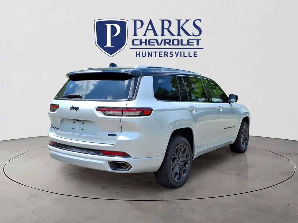 Certified Used 2023 Silver Jeep Summit image 35
