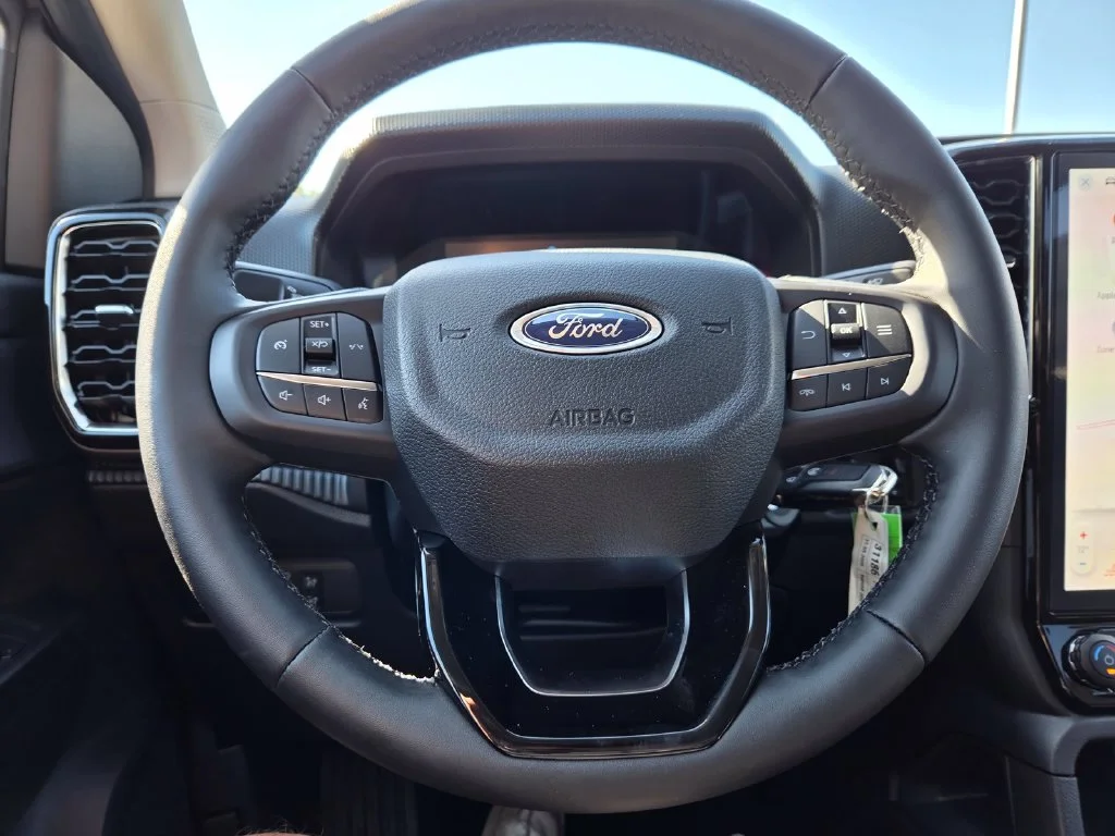 New 2026 Marsh Gray Ford XLT image 10