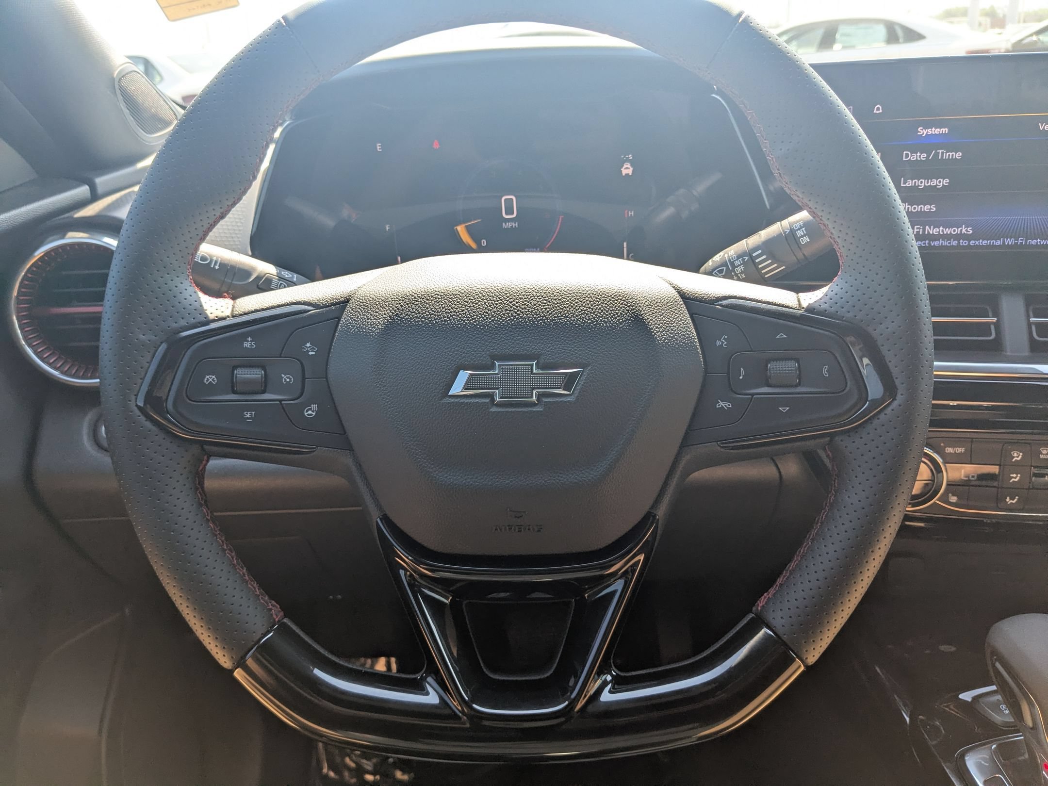 Used 2025 Summit White Chevrolet 2RS image 16