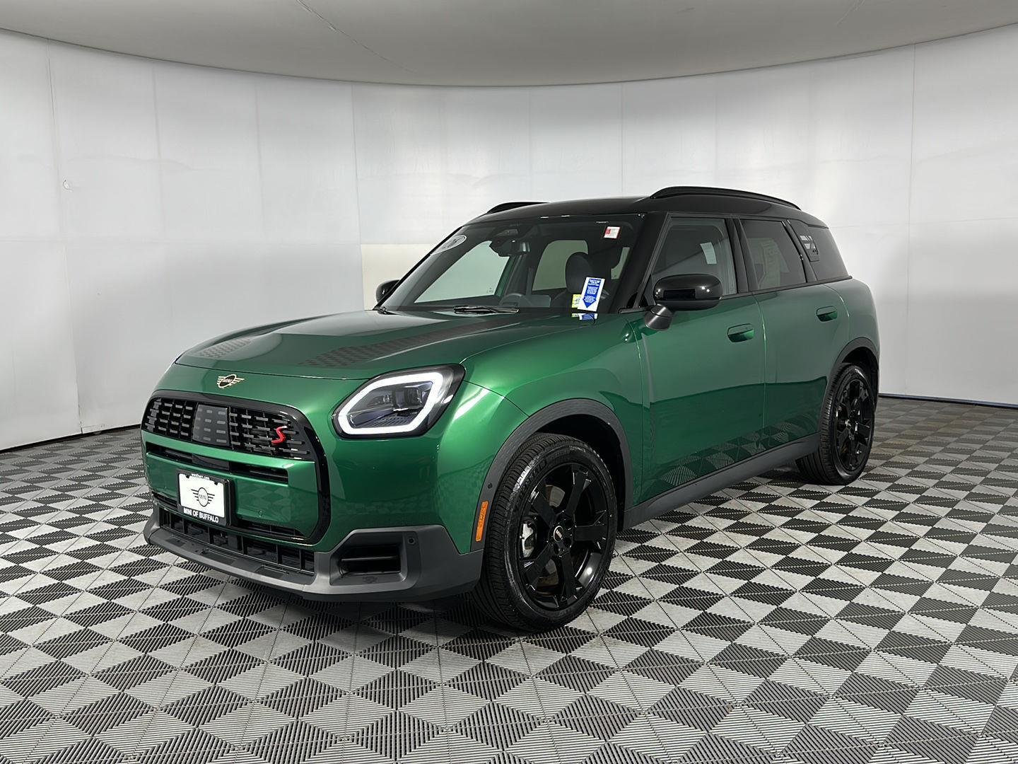 Used 2026 British Racing Green IV Metallic MINI S image 6