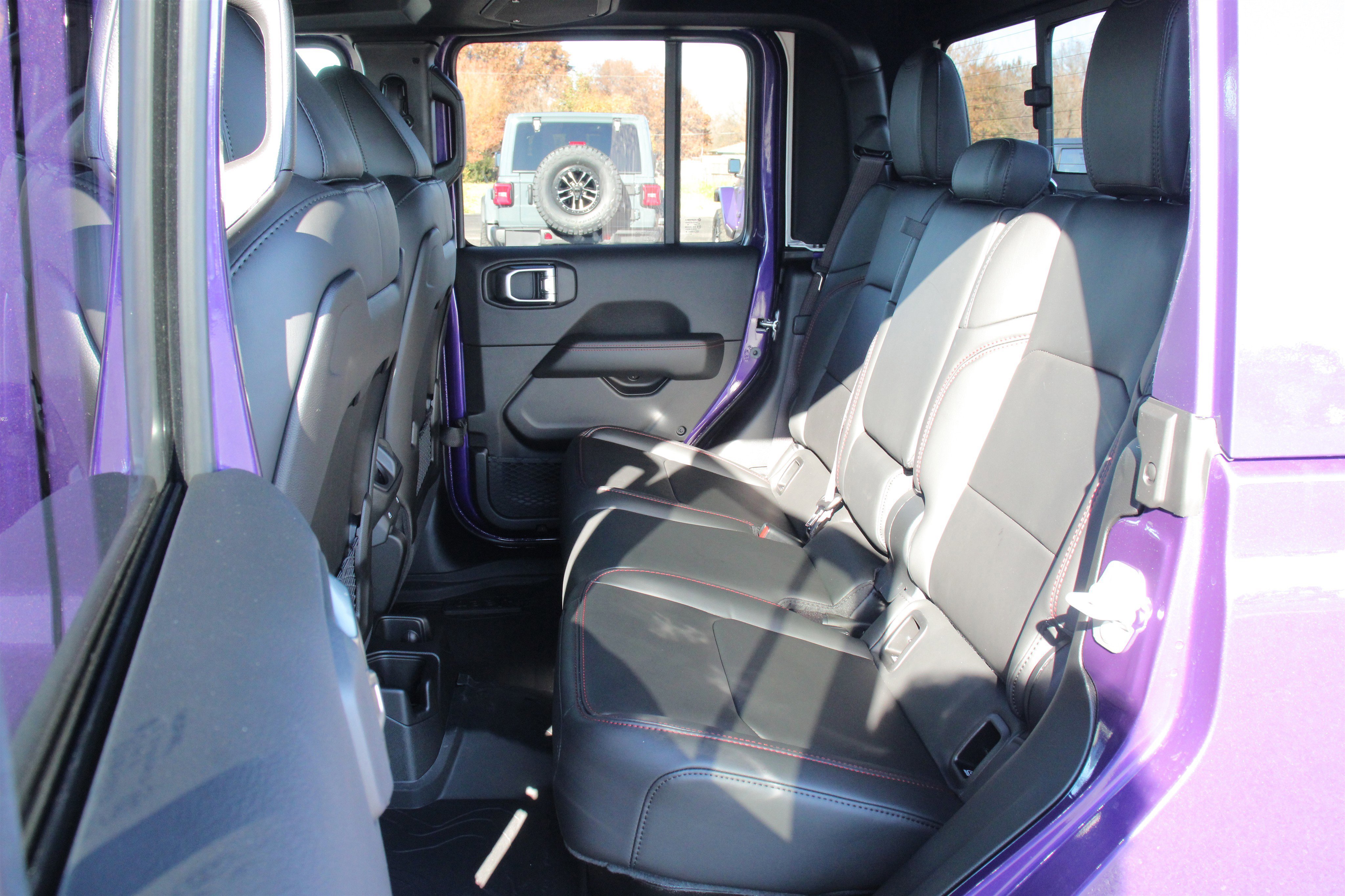 New 2026 Reign Jeep Rubicon X image 24