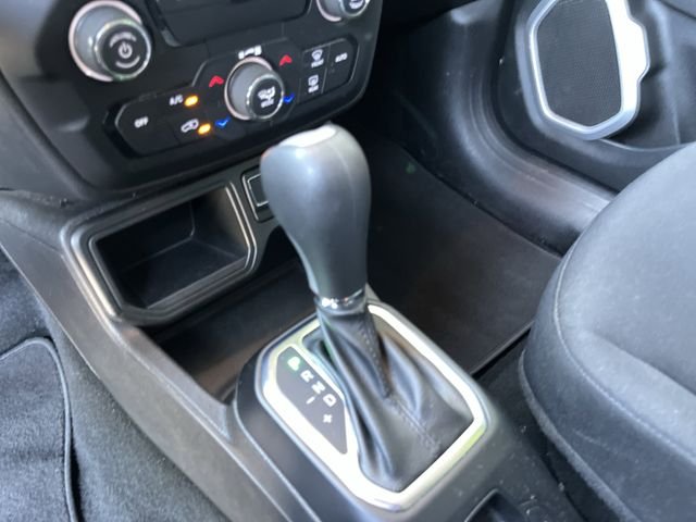 Used 2018 Glacier Metallic Jeep Latitude image 23