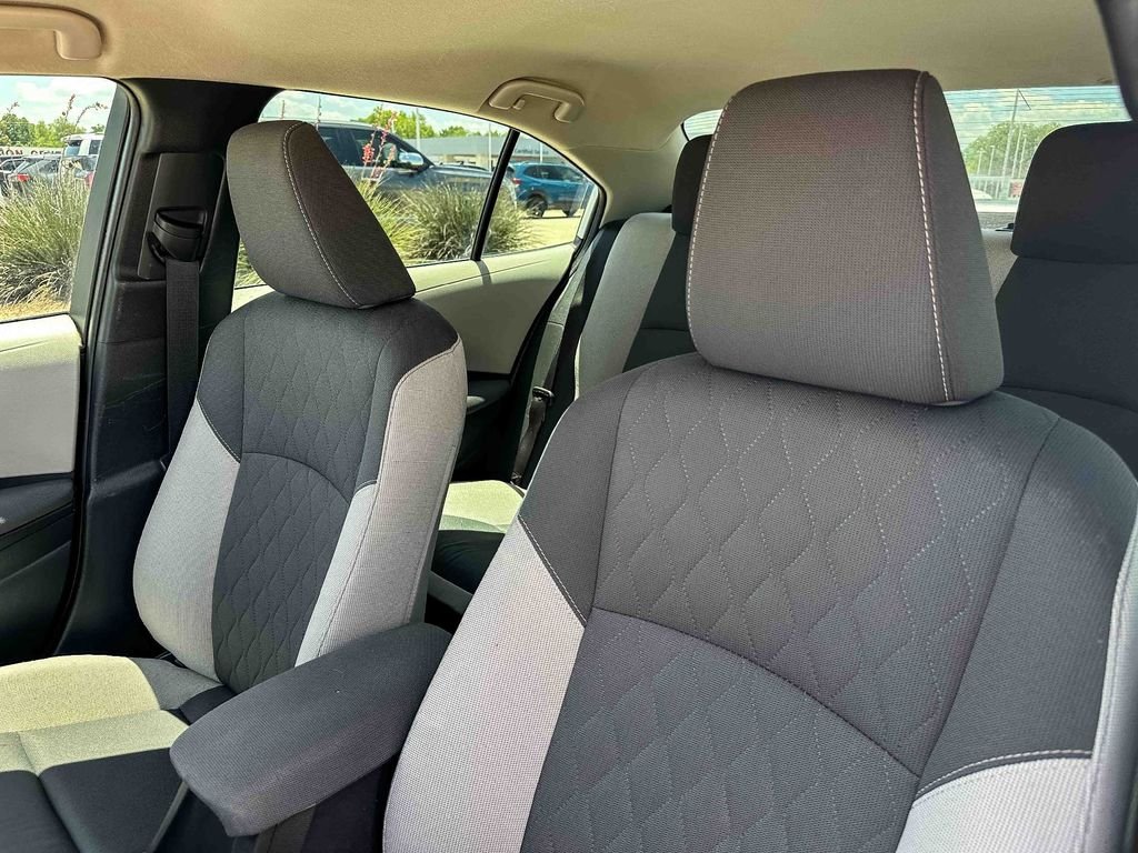 Used 2023 White Toyota LE image 13